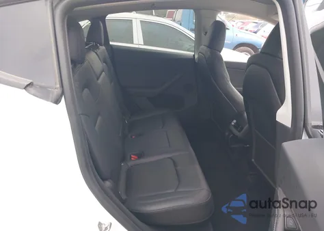 2023 Tesla Model Y Awd/Long Range Dual Motor All-Wheel Drive из США, поврежденный, VIN 7SAYGDEE8PA129657